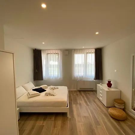 Andrea Apartamento Garda (Verona)