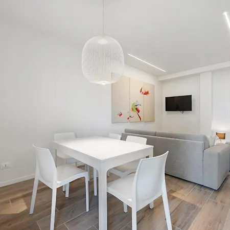 Andrea Apartment *