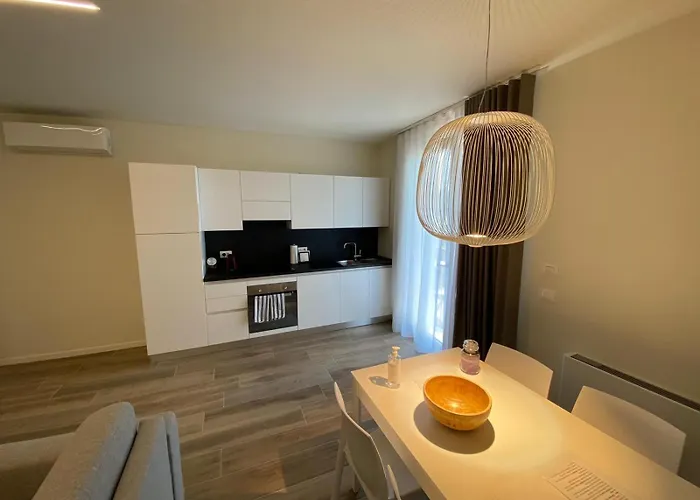 Andrea Apartman Garda